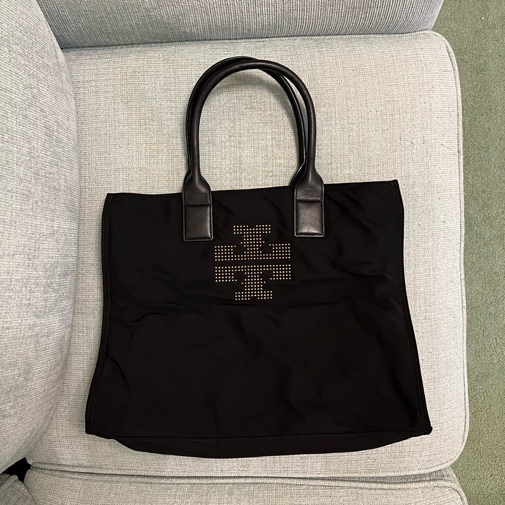 Tory Burch nylon tote bag. 100% authentic.
